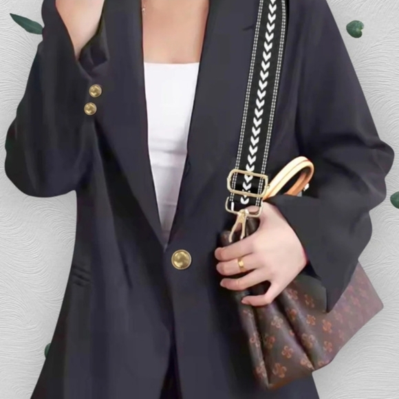 Geometric Pattern Adjustable Bag Strap Black & White Design Gold Hardware 💛 - Picture 9 of 12